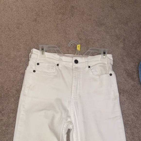 Amuse Society Denim - White Amuse Society Jeans! Comfortable material& In great Quality!!